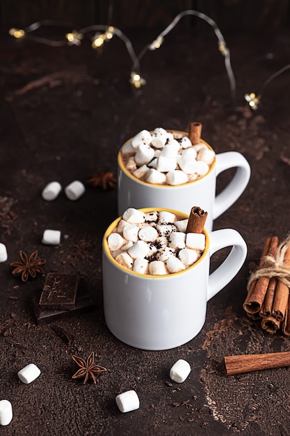 Hot chocolate with marshmallows in two cups