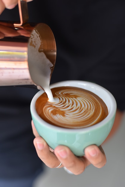 how to make coffee latte art