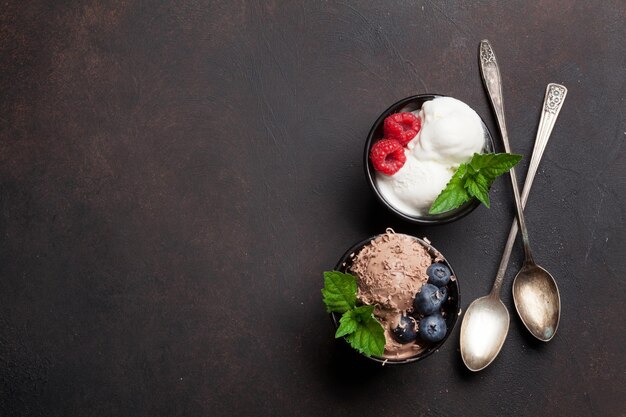 Photo ice cream with berries