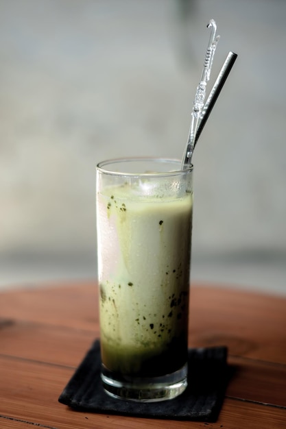 ice matcha latte close up photography with bokeh background premium photo