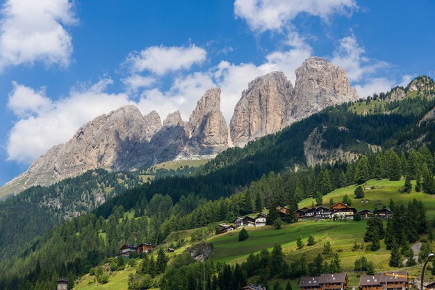 Photo idyllic mountain landscape