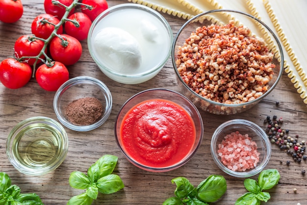 Ingredients for lasagne