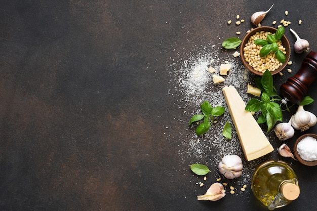 Photo ingredients for the pesto sauce