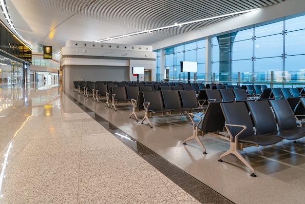 Photo inside view of airport terminal