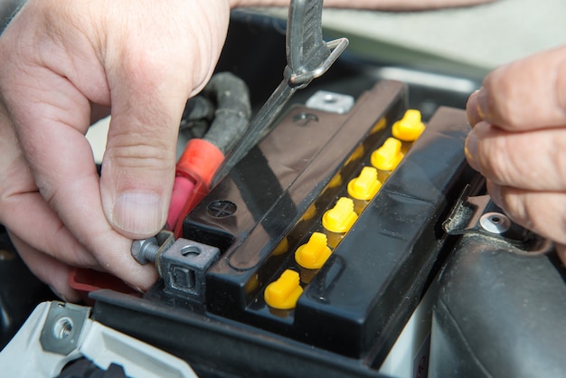 Installation of the motorbike battery