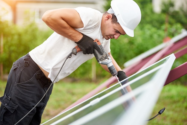 Installing of standalone solar photo voltaic panel system