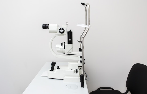 Instruments for diagnosing vision in an optometrist's office. Vision correction, selection of contact lenses