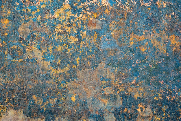 Iron wall rust