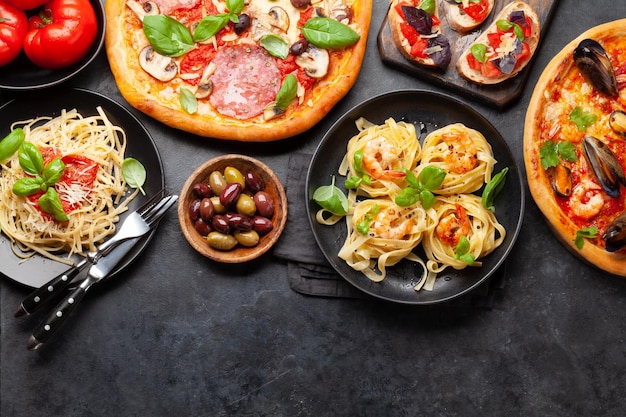 Italian cuisine Pizza pasta and toasts