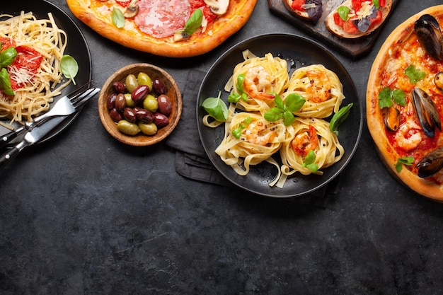 Italian cuisine Pizza pasta and toasts