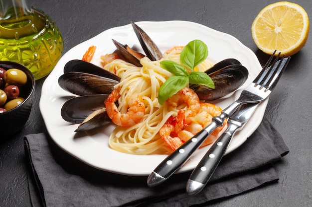 Italian seafood pasta