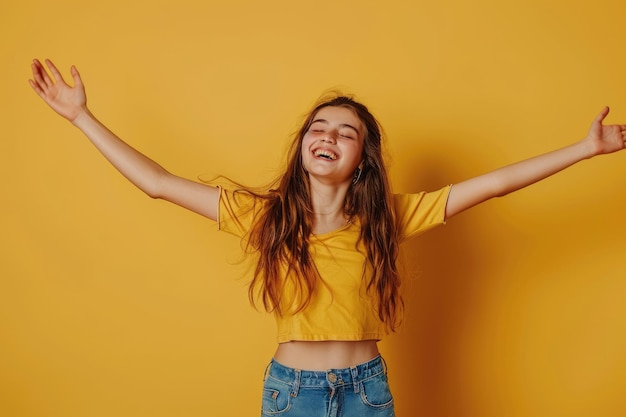 Photo joyful teenager with open arms