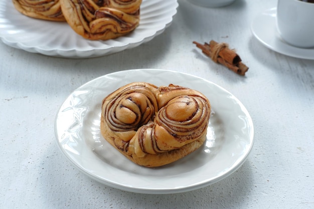 kanelbullar-swedish cinnamon and cardamon buns,