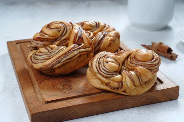 kanelbullar-swedish cinnamon and cardamon buns,