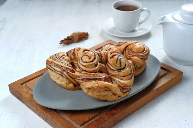 kanelbullar-swedish cinnamon and cardamon buns,