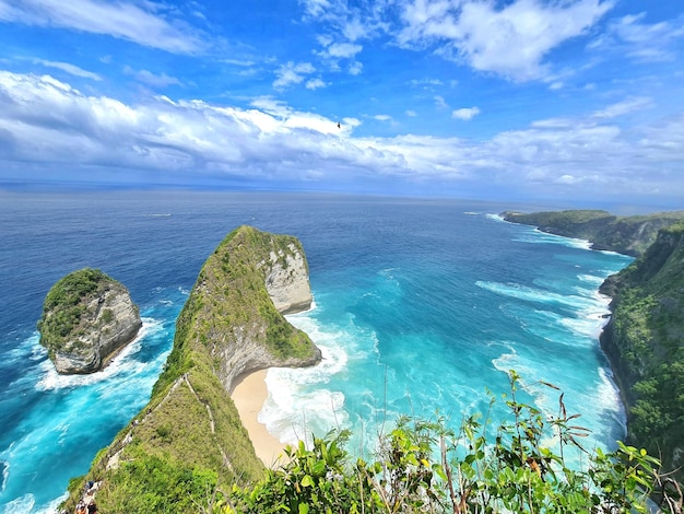 Photo kelingking beach nusa penida bali indonesia travel souvenir poster wall art wallpaper background