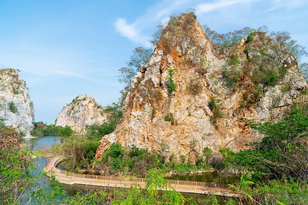 Photo khao gnu stone park at ratchaburi in thailand