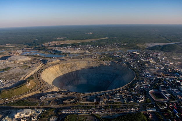 Kimberlite pipe Mir indigenous diamond deposits On the way to the bottom of the spiral 8 kilometers Diameter 1200 meters depth of 525 meters Yakutia northern Russia