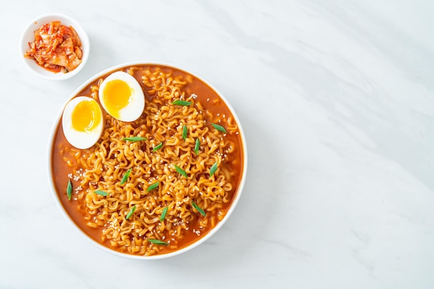 Korean instant noodles with egg