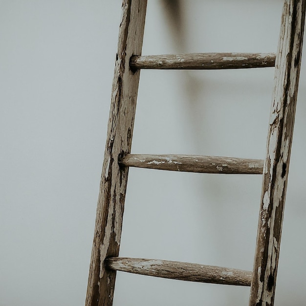 Photo a ladder that has been made by wood