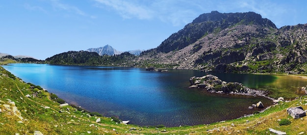 Lago de Montmalus en Encamp Andorra