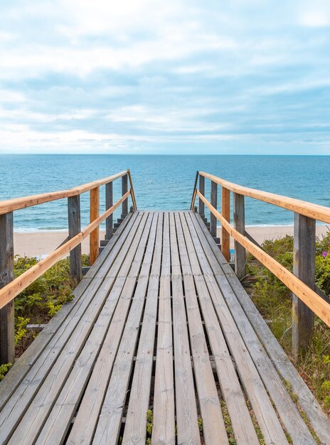 Photo landscape with wooden stairs leading to the beach on sylt island in north sea germany