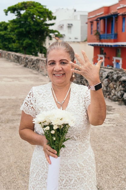 Latin woman showing his wedding ring