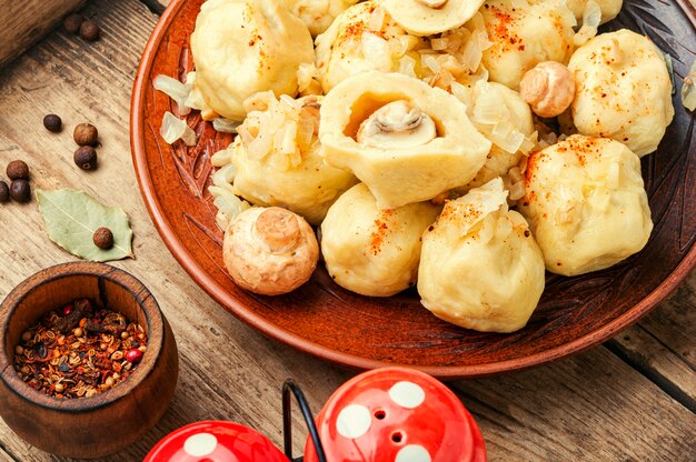 Lazy dumplings with mushrooms.