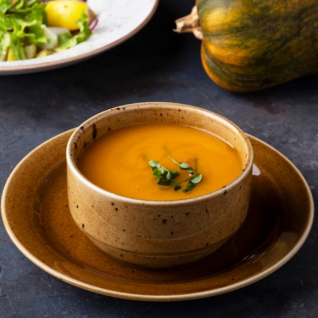 Lean carrot soup with ginger