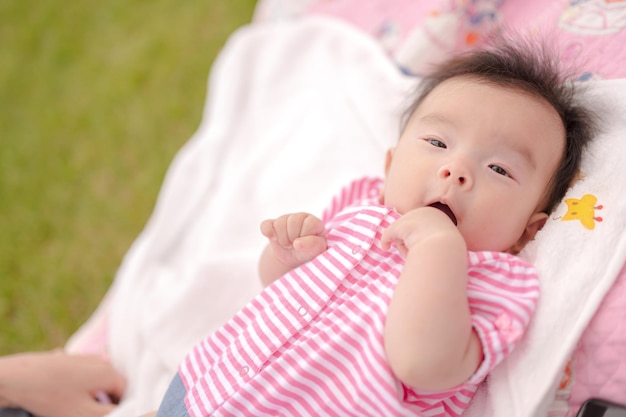 Leisure sheet and baby