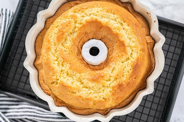 Lemon bundt cake