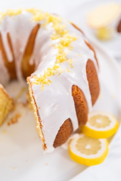 Lemon bundt cake