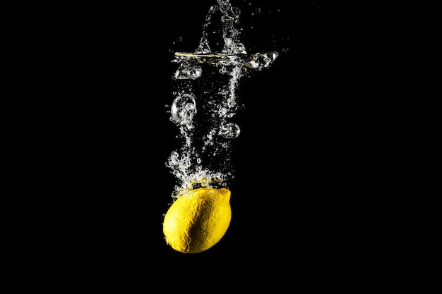 Lemon drop in water