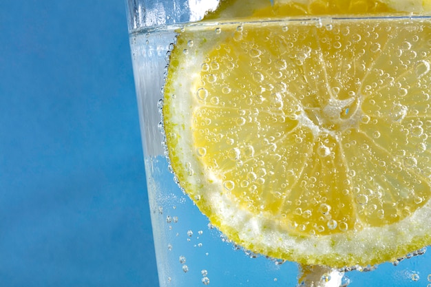 Lemon slice soda