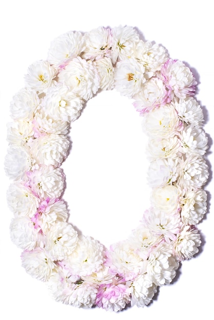 Letter of the English alphabet made of flowers