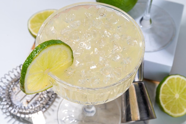 Lime gin martini cocktail