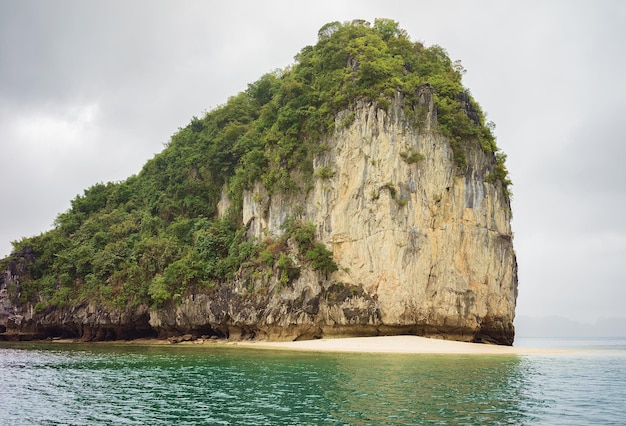 Limestone rocks, Ha Long Bay, Vietnam, Asia