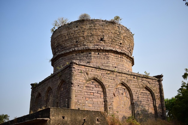 Photo low angle view of fort