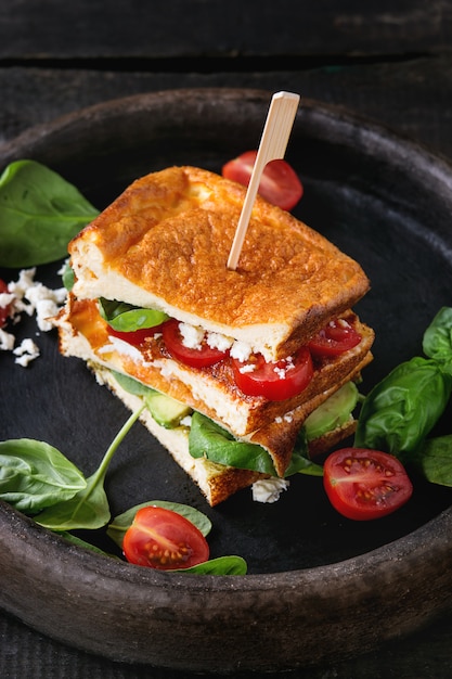 Low-carb bread sandwich