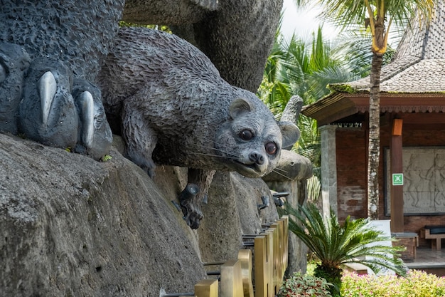 Luwak statue bali