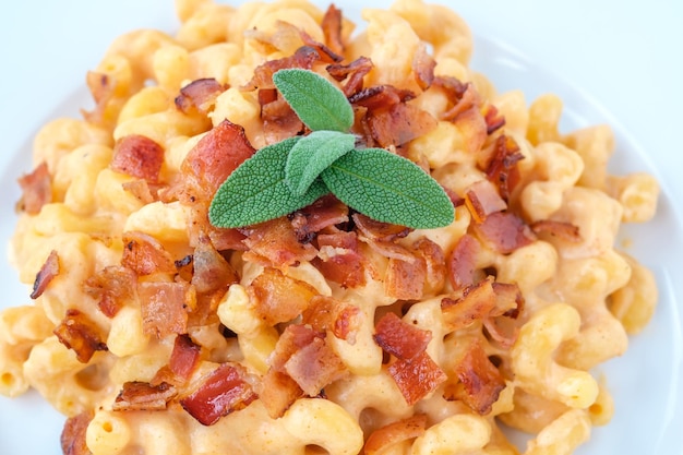 Mac and cheese with bacon