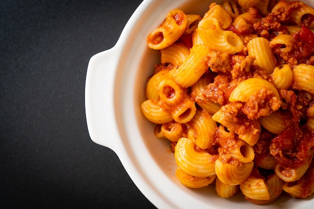 Macaroni with tomatoes sauce and mince pork