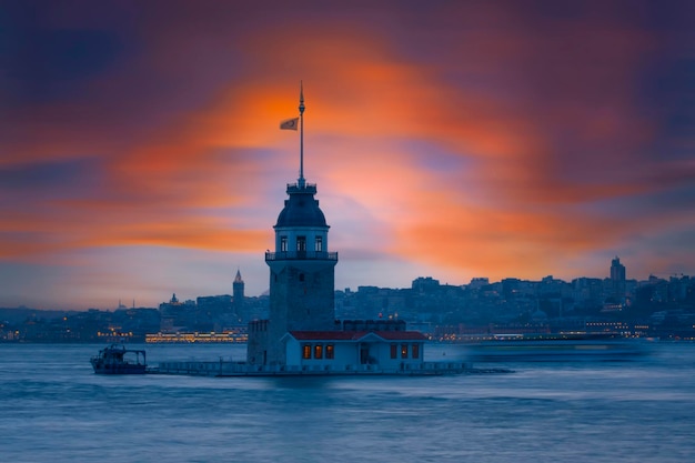 Photo the maidens tower bosphorus marmara sea istanbul turkey