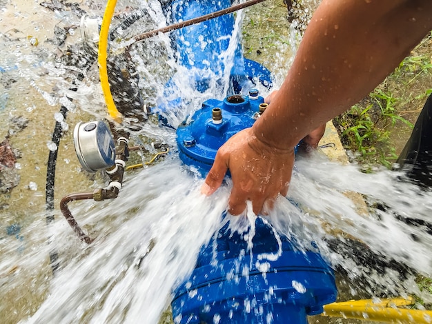 Maintenance a pressure reducing valve in the Water Treatment Plant of Thailand. 