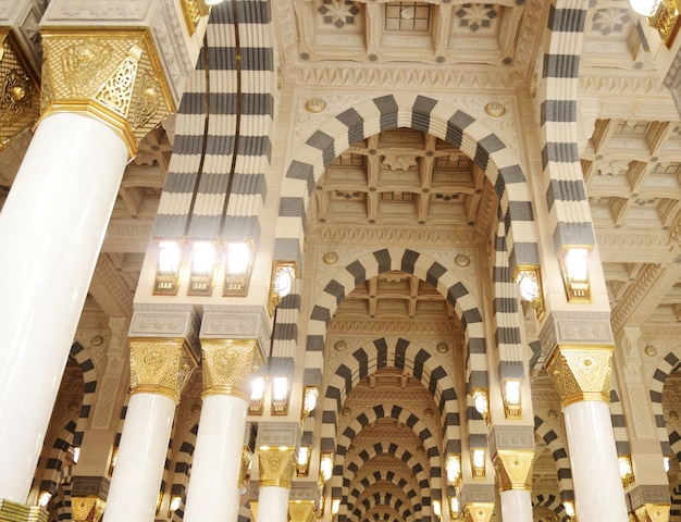 Makkah Kaaba mosque indoors pillars decoration