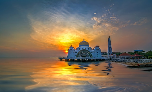 Malacca Straits Mosque ( Masjid Selat Melaka), It is a mosque located on the man-made Malacca Island near Malacca Town, Malaysia