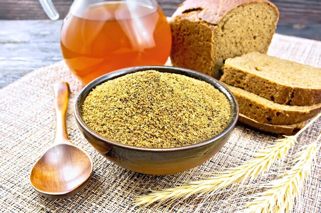 Malt in bowl on board