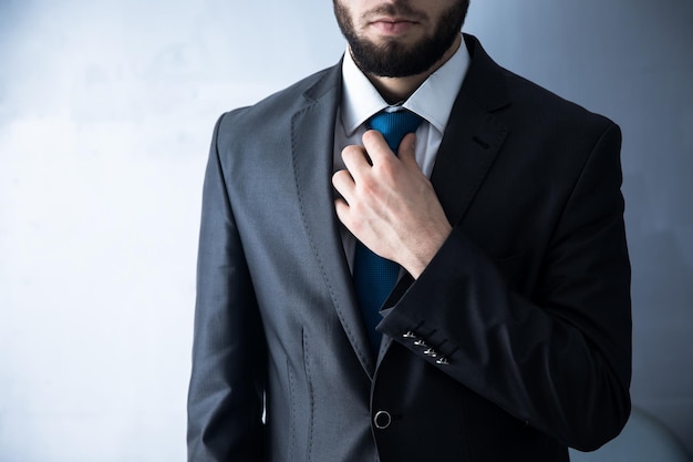 Man hand in tie