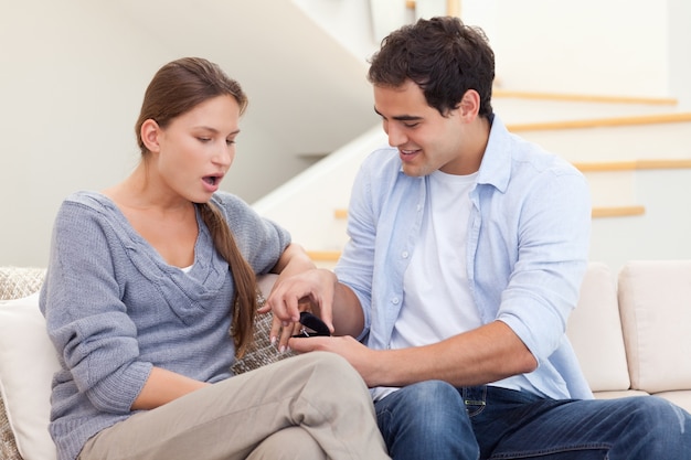 Man proposing marriage to his girlfriend