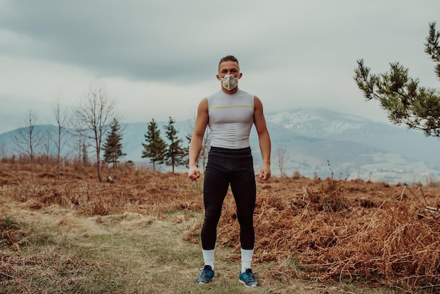 Man training with a mask due to the corona virus